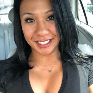 Meet your Posher, Stephanie